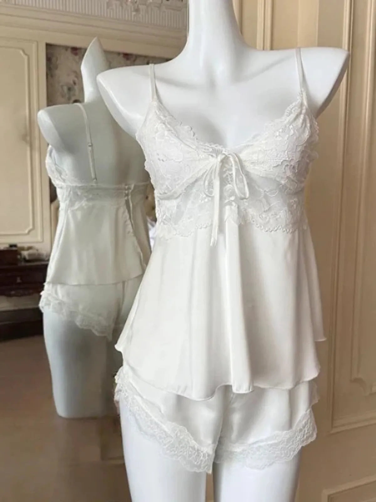 Pyjama Dentelle Louise, dos licou