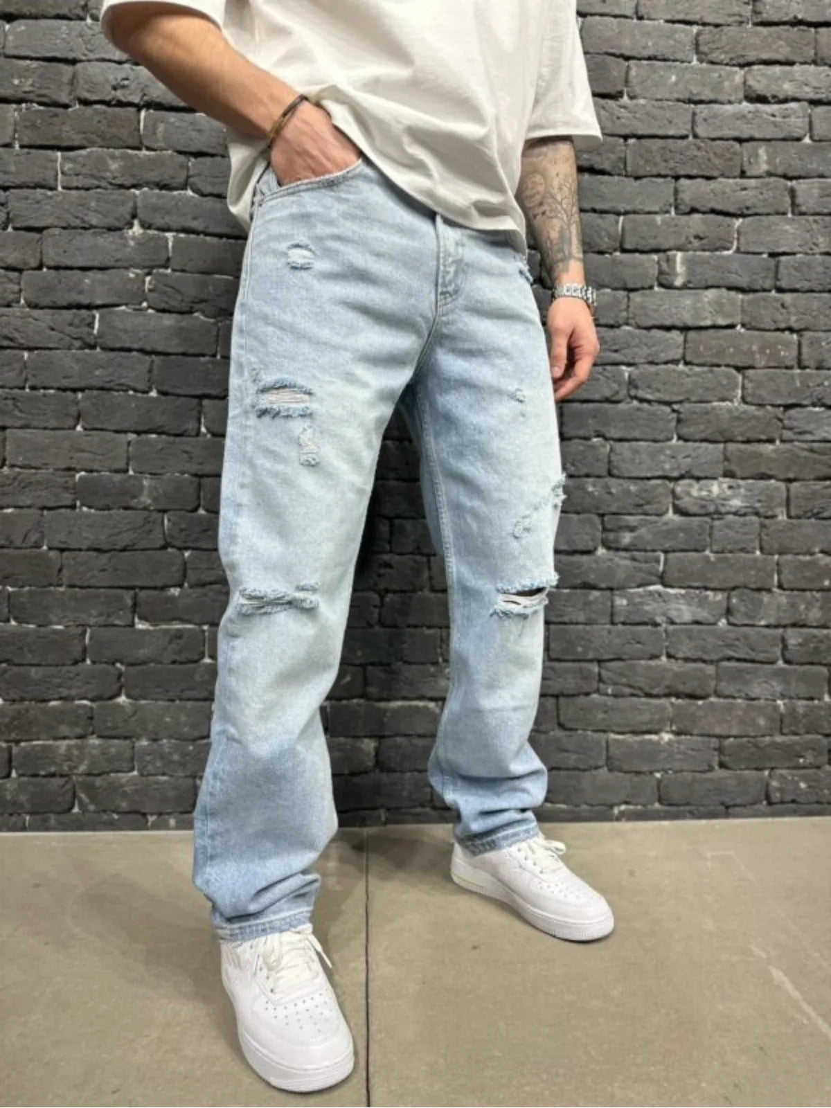 Côme Jean ample